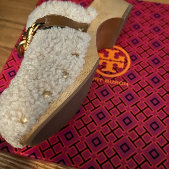 Tory Burch Jessica Sherpa Clogs - Picture 11 of 11